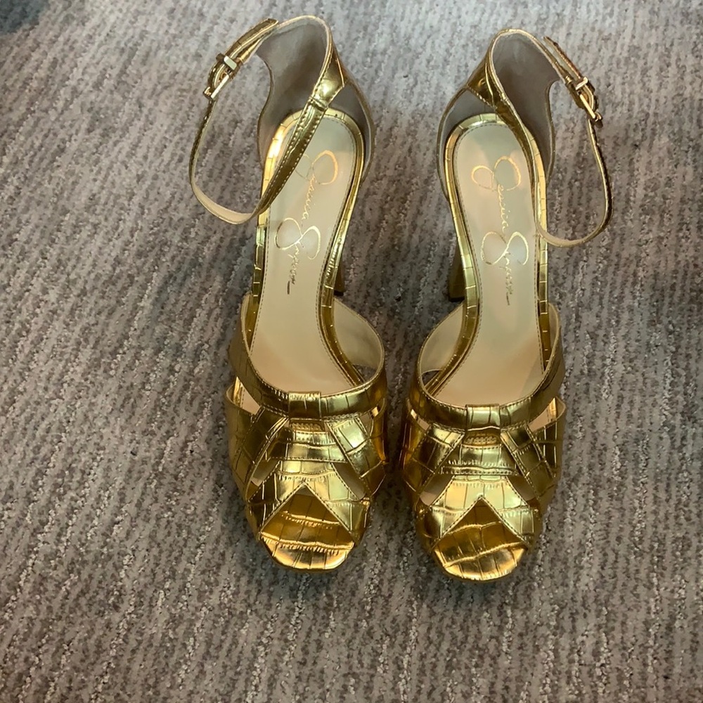 Brand New With Out Box! Jessica Simpson Platform shoes in Gold